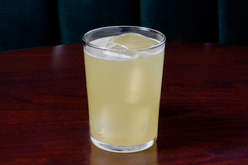 articles/2017/02/15/the-best-st-patrick-s-day-cocktails/170213-Fighter-Pilot-tease_jqw0ej