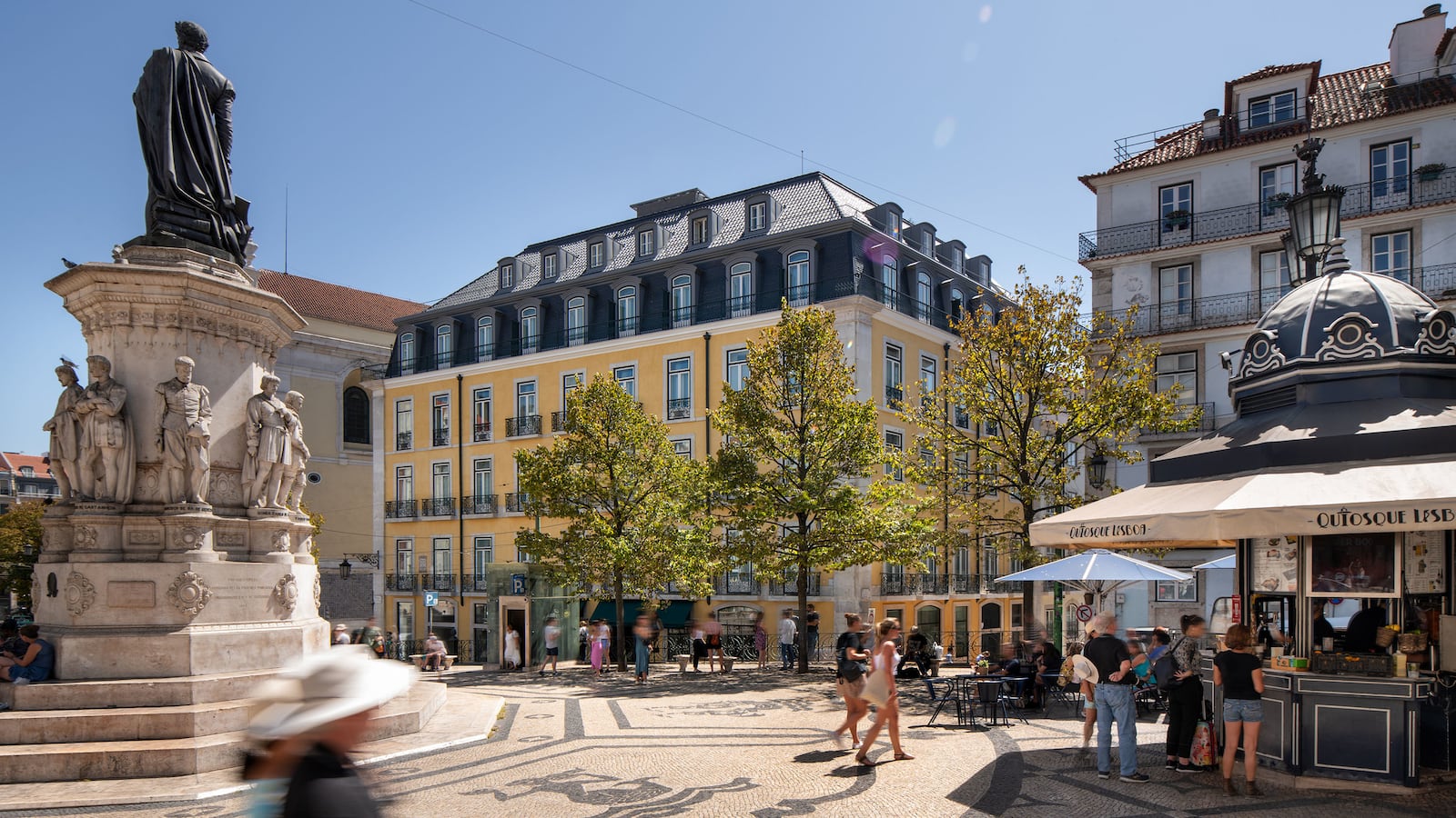 20015-Hotel-Bairro-Alto-tease_ofwnxg