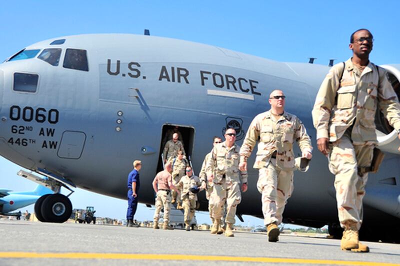 galleries/2011/08/04/top-20-employers-now-hiring/employers-1-air-force_r5kayd