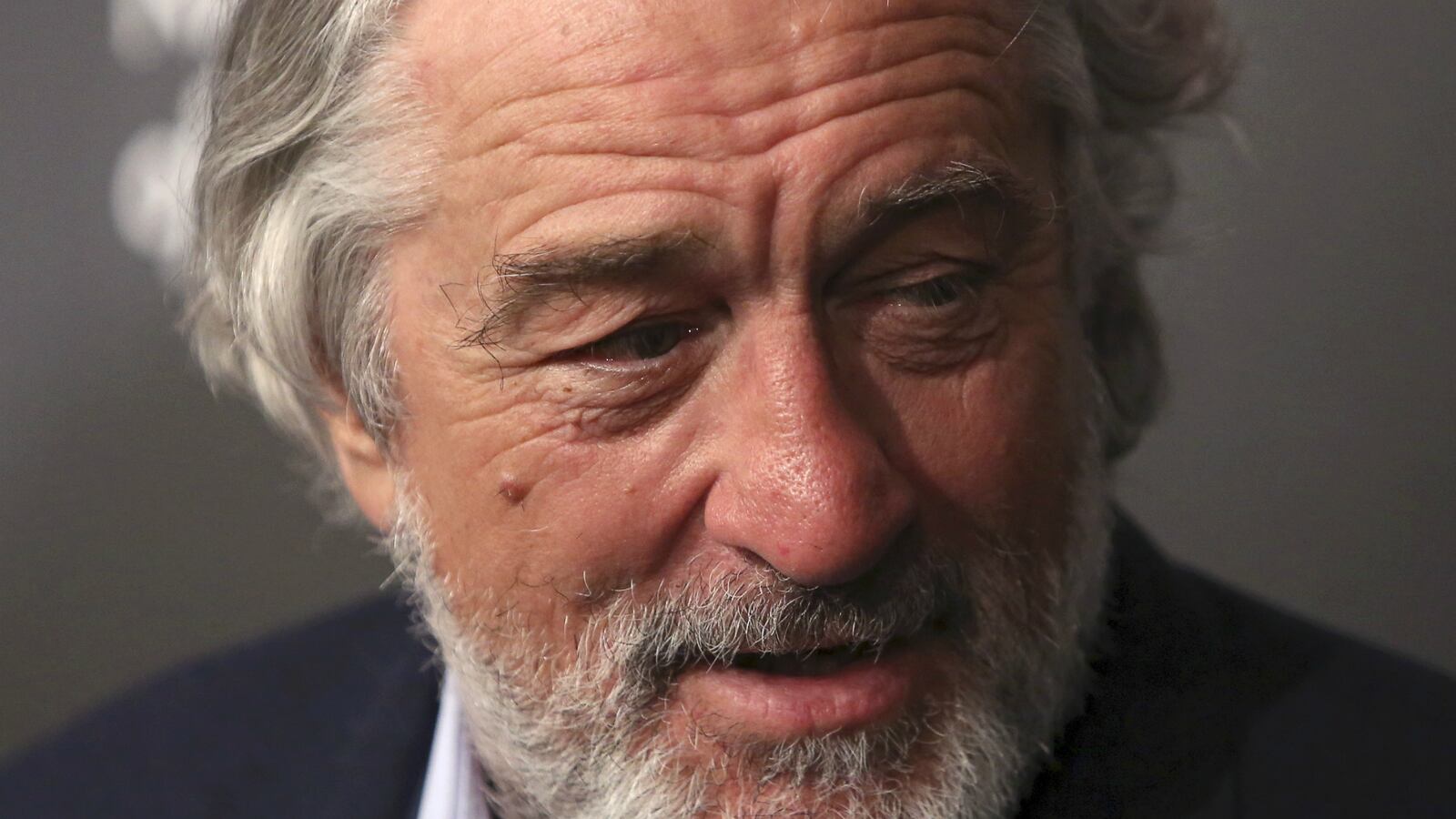 cheats/2016/03/25/robert-de-niro-defends-anti-vax-film-screening/160325-robert-de-niro-cheat_zjb9mx