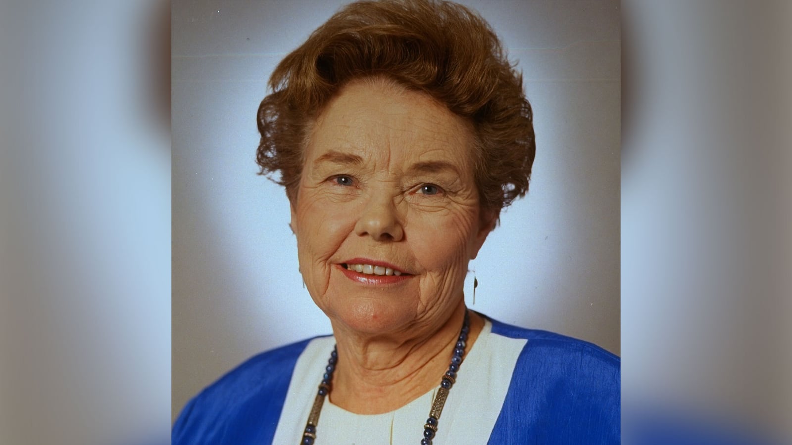 060522-anncook_sg61he