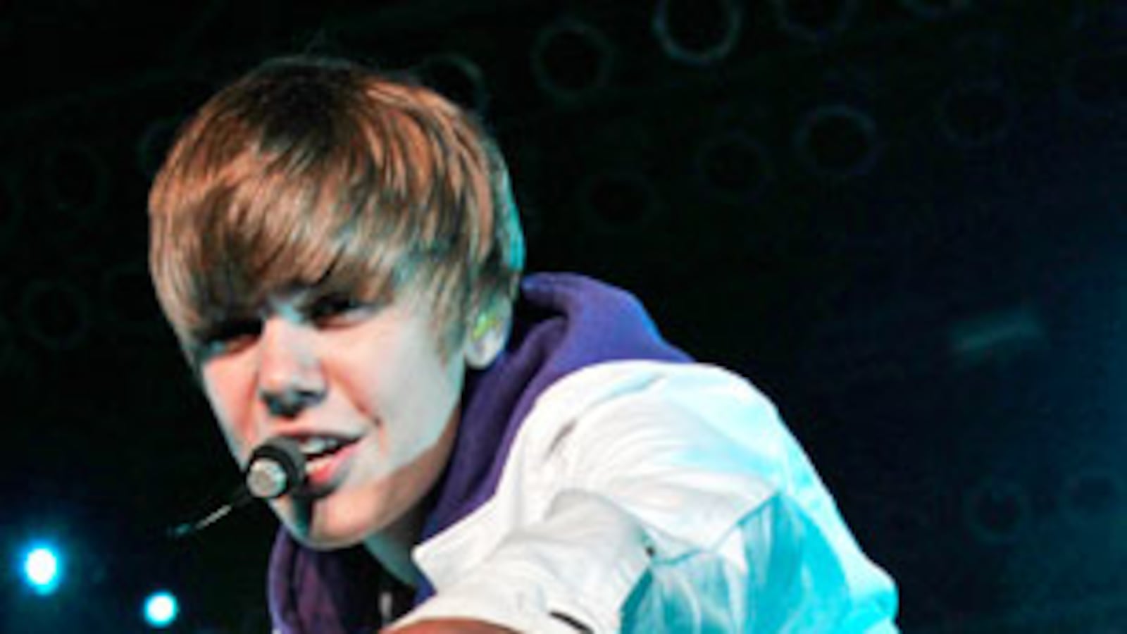 galleries/2010/08/04/stars-playing-themselves/stars-playing-themselves---bieber_iqkf1z