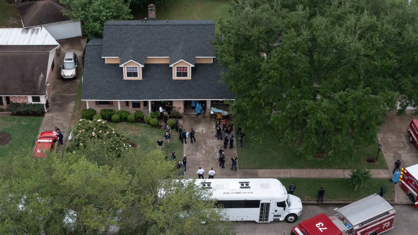 2021-04-30T154154Z_797941643_RC2F6N97VD6E_RTRMADP_3_HOUSTON-SMUGGLING_n3en1d