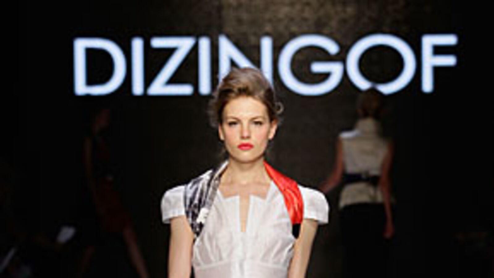 galleries/2009/04/28/australia-fashion-week/australia-fashion-week-1_yfkgyy