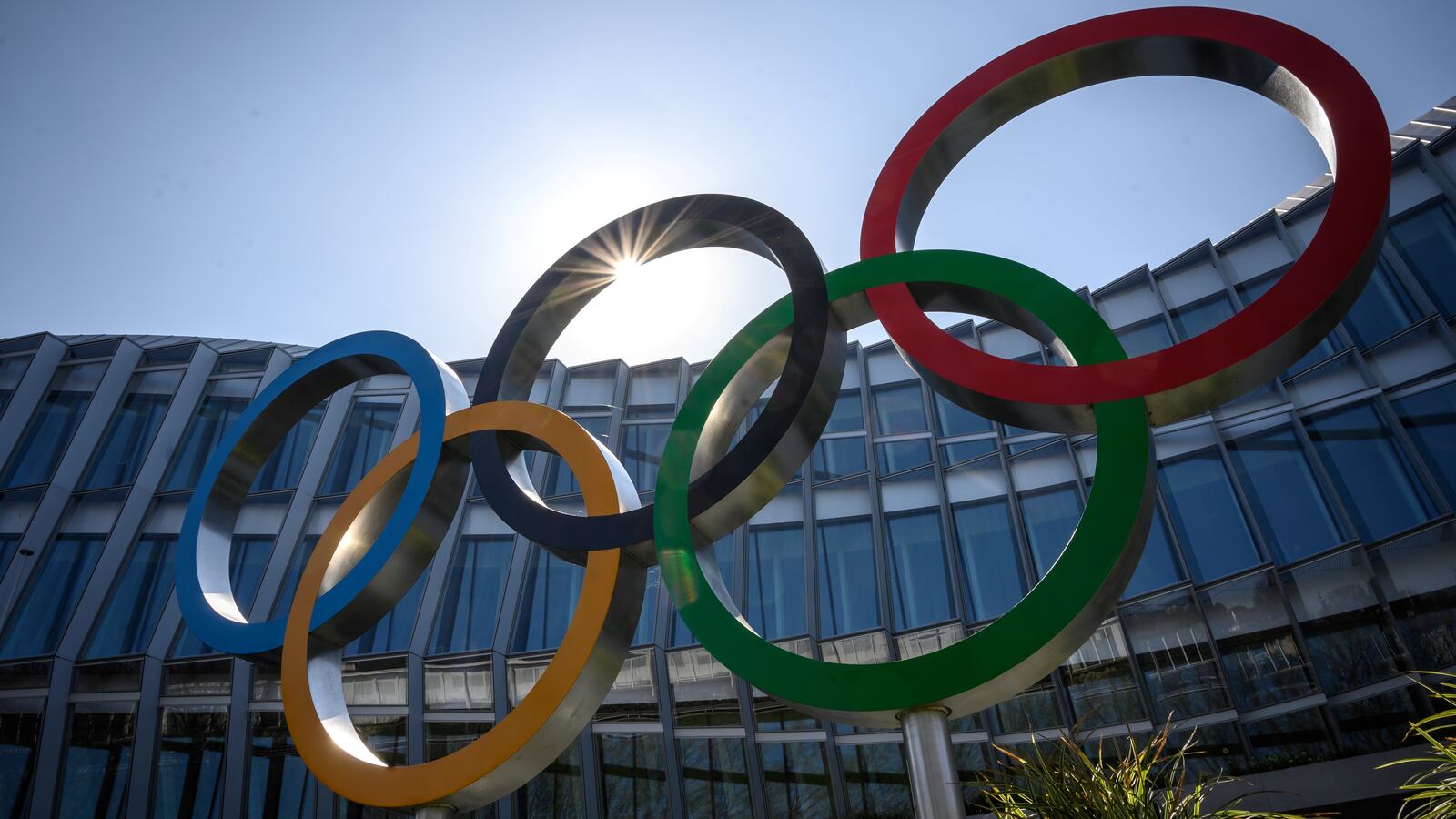 GettyImages-1207594948_hi5w2x