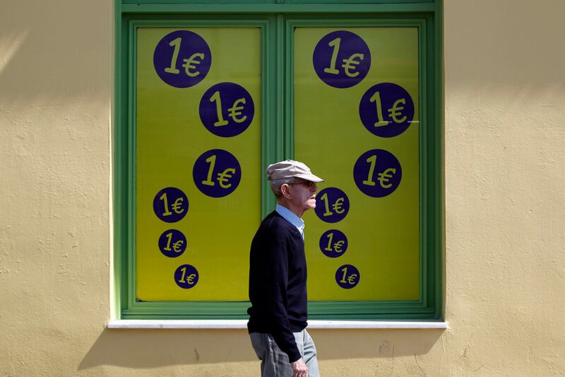 articles/2012/07/13/despite-dissent-greece-to-sell-public-assets/greece-fire-sale-nadeau_c581a9