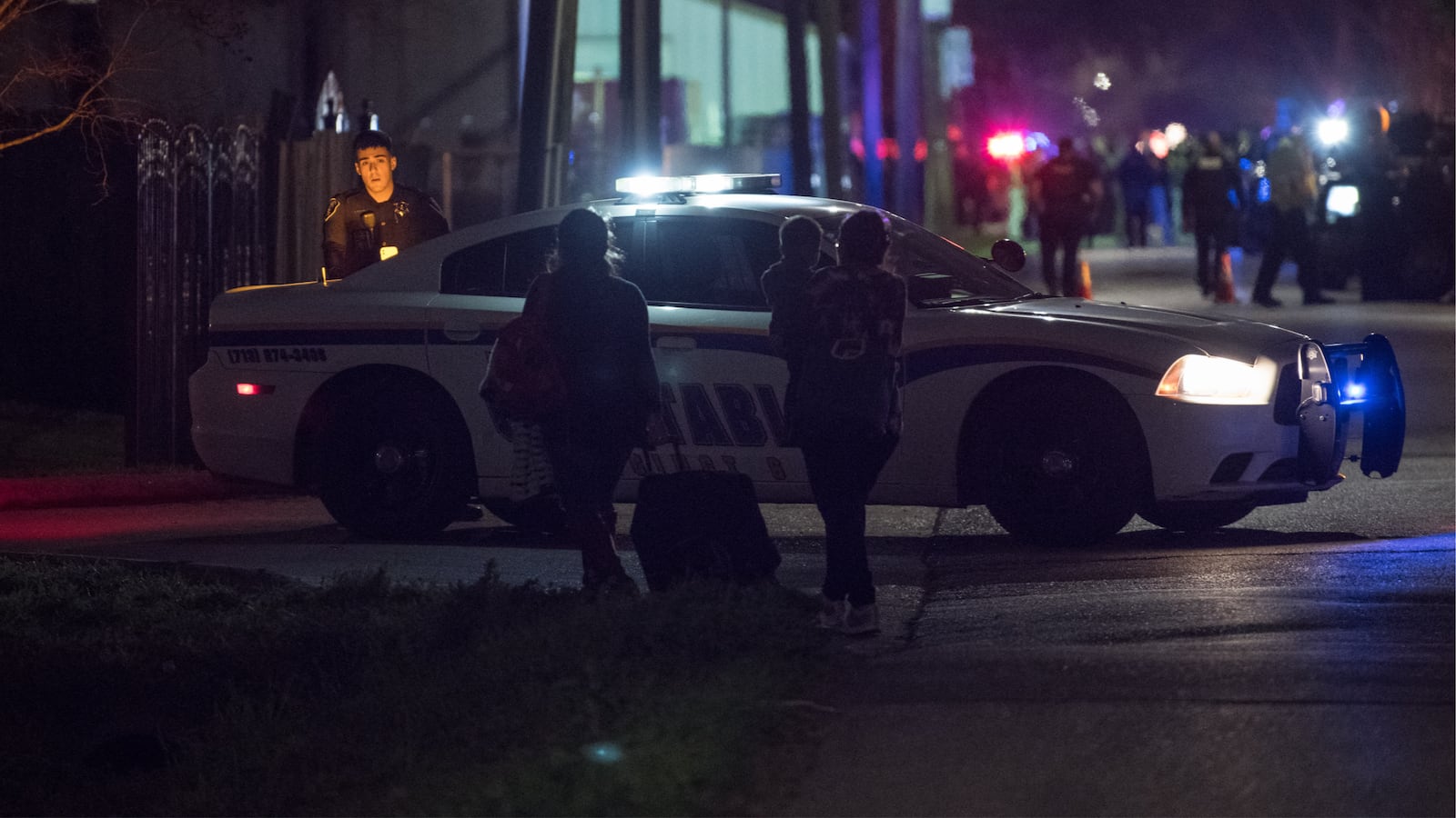 190128-houston-officers-shot-cheat_kfqsr7