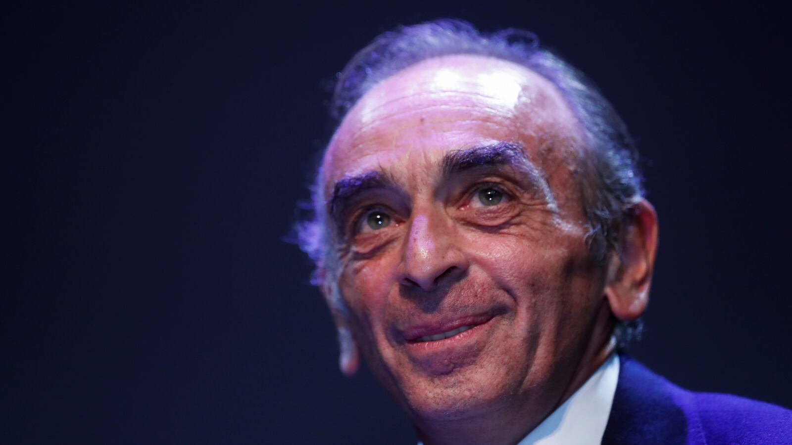 2021-10-16T190228Z_1071603129_RC23BQ9I7NM7_RTRMADP_3_FRANCE-ELECTION-ZEMMOUR_zrdqrn