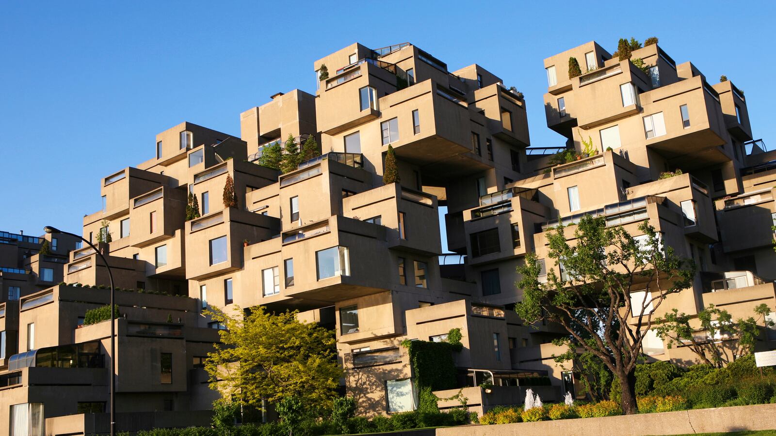 articles/2014/05/31/the-foodie-capital-of-canada/140530-willens-montreal-tease_ipewpn