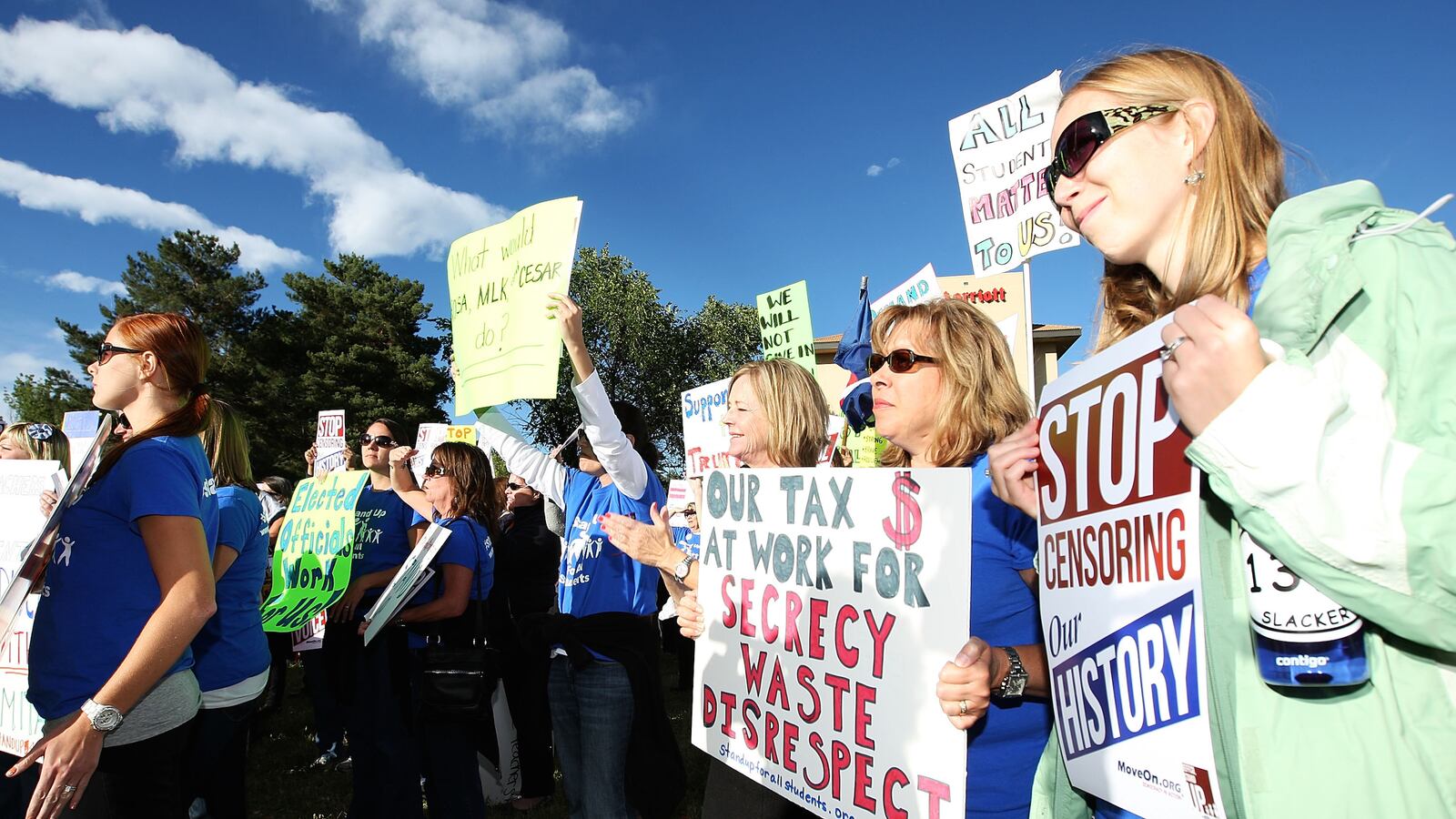 cheats/2014/10/03/colorado-to-review-patriotic-teaching/141003-colorado-education-cheat_iyhqgg