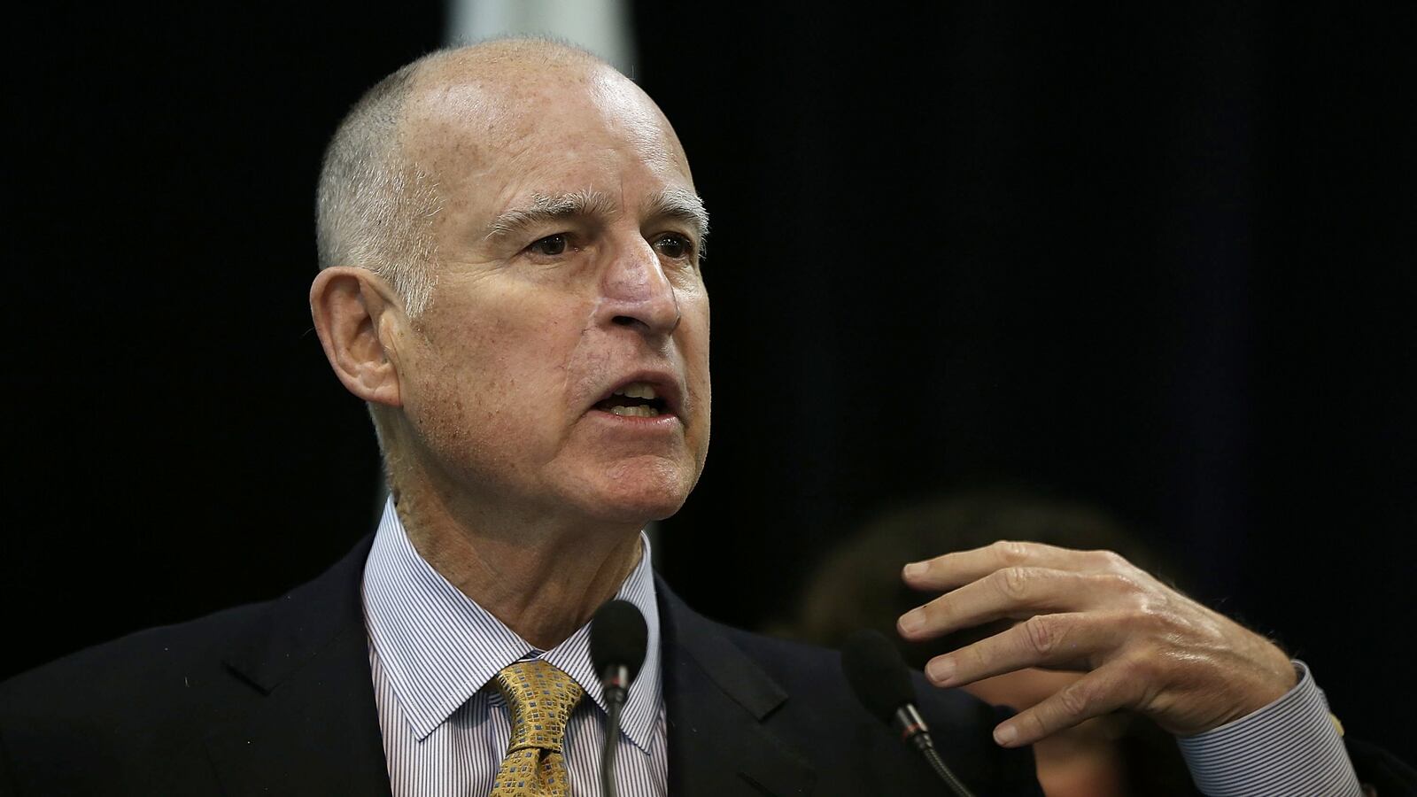 cheats/2014/09/27/calif-enacts-inmate-sterilization-ban/130526-jerry-brown-cali-surplus-cheat_nac65q