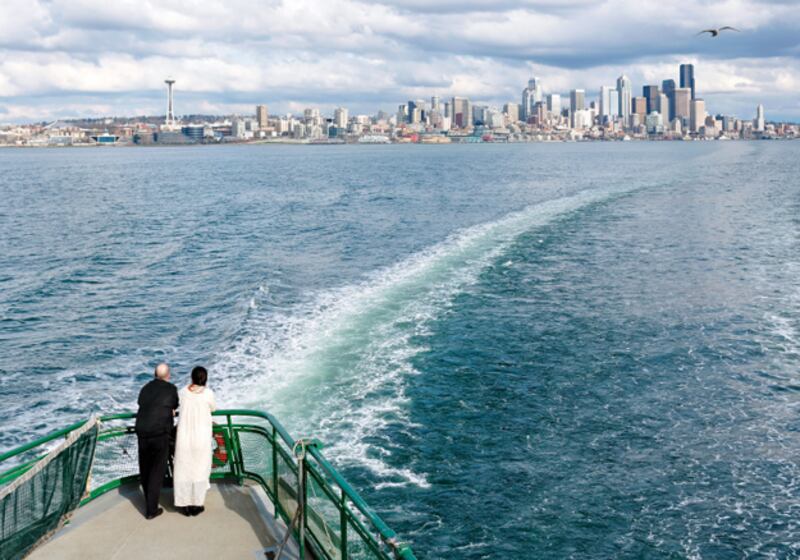 galleries/2011/05/17/best-cities-for-summer-jobs/love-cities---seattle_zeqao7