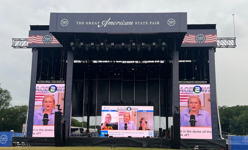 McCain posted this image on X. Note the severe lack of people.