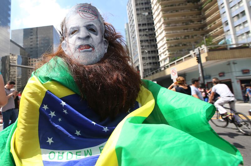 galleries/2016/03/17/massive-protests-rock-brazil-photos/160317-brazil-protest-06_bmckt5