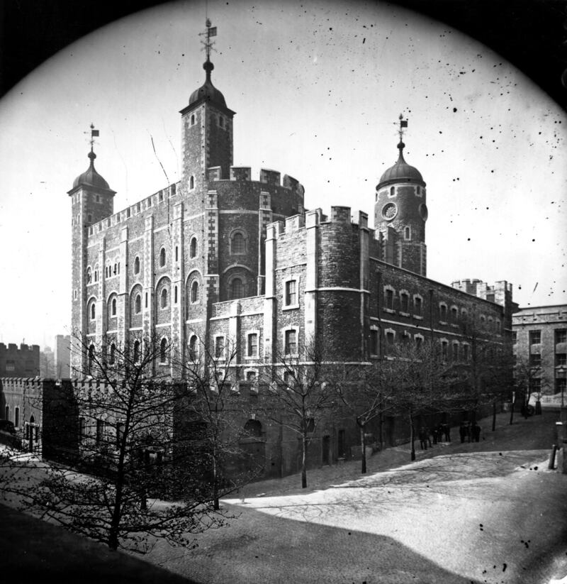 galleries/2012/09/19/13-greatest-prison-escapes-from-alcatraz-to-piedras-negras-photos/prison-escapes-tower-of-london-1597_z23v7i