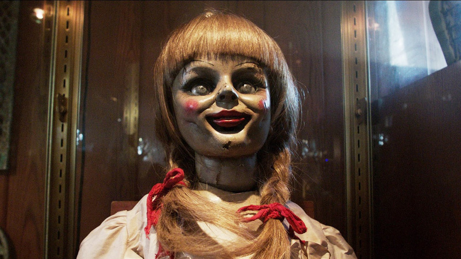 articles/2014/07/03/beware-connecticut-s-museum-of-the-occult-may-kill-you/140702-strochlic-waw-tease_qvxli0