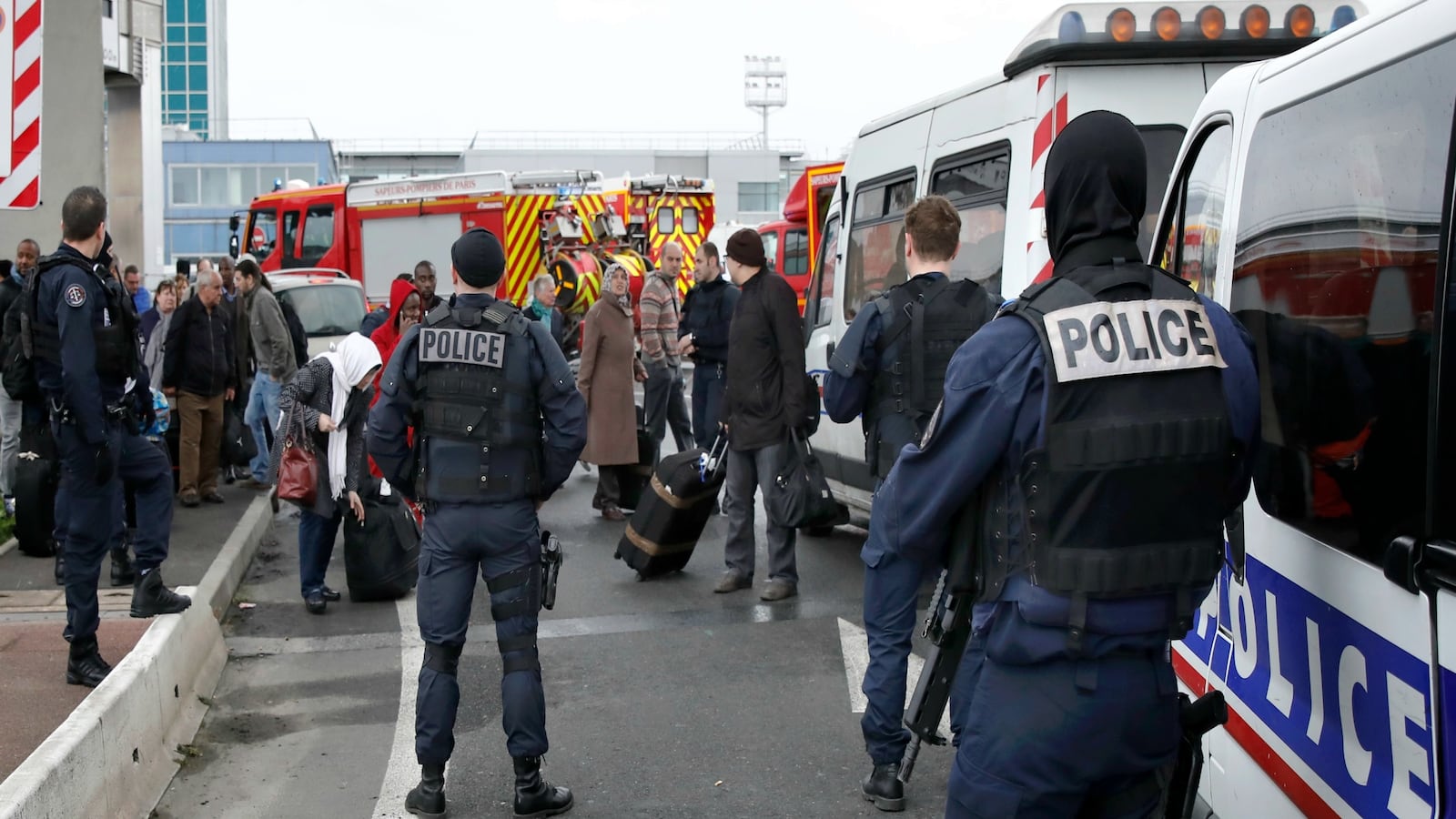 cheats/2017/03/18/police-fatally-shoot-attacker-at-paris-airport/170318-paris-airport-attacker-shot-cheat_iywnal