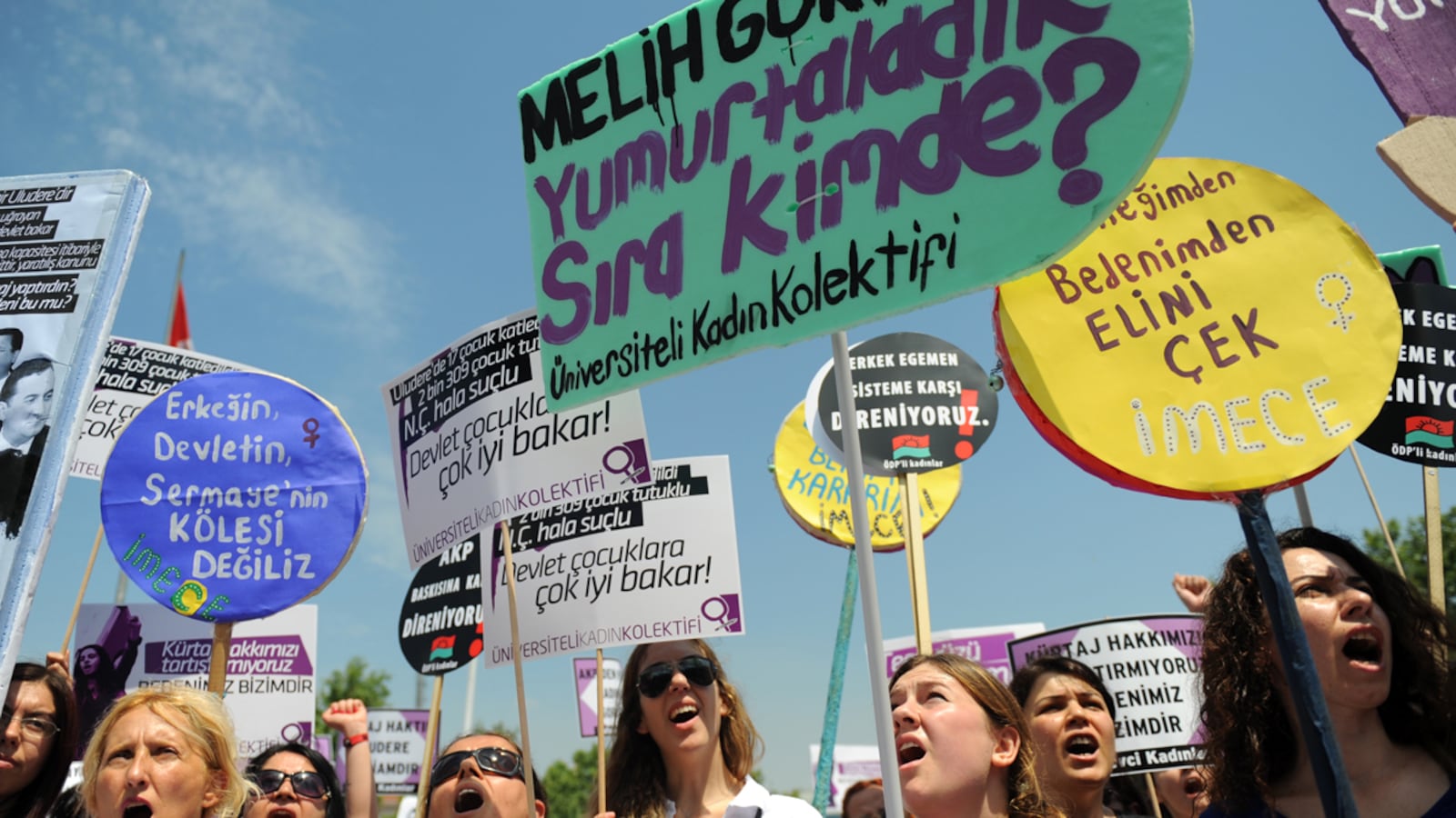 articles/2012/06/06/in-turkey-abortion-law-sparks-new-battle-over-mosque-versus-state/turkey-abortion-protests-matthews-teaser_h70cos