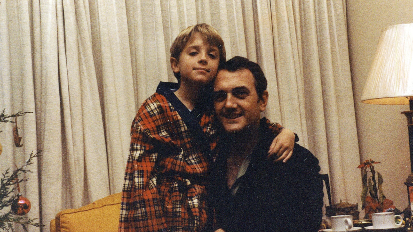 articles/2013/06/16/haunted-by-his-father-s-secret-life-in-the-cia/130613-cia-dad-garman-tease_zqinfe