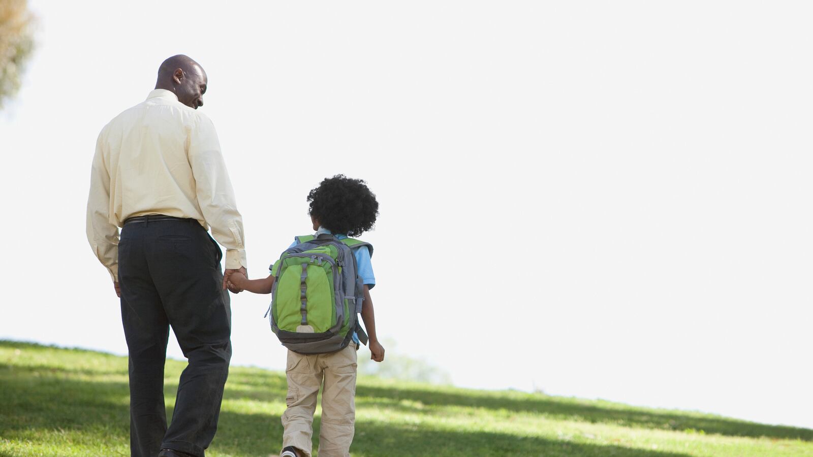 articles/2013/06/24/death-of-the-textbook-and-the-50-pound-bookbag/130624-cnbc-textbooks-tease_tjylet