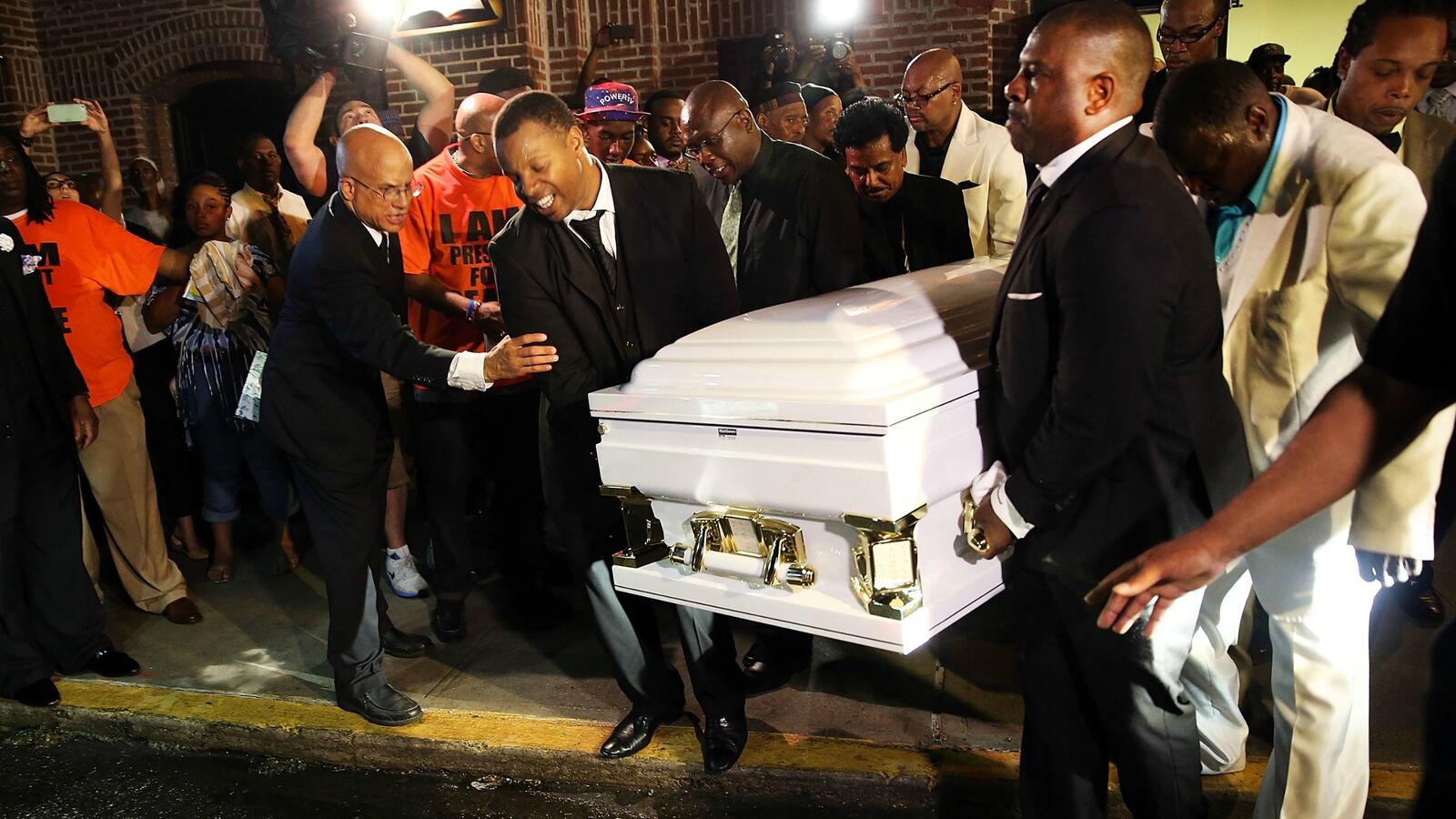 cheats/2014/08/01/nypd-chokehold-death-ruled-a-homicide/140801-eric-garner-cheat_kgi8sn