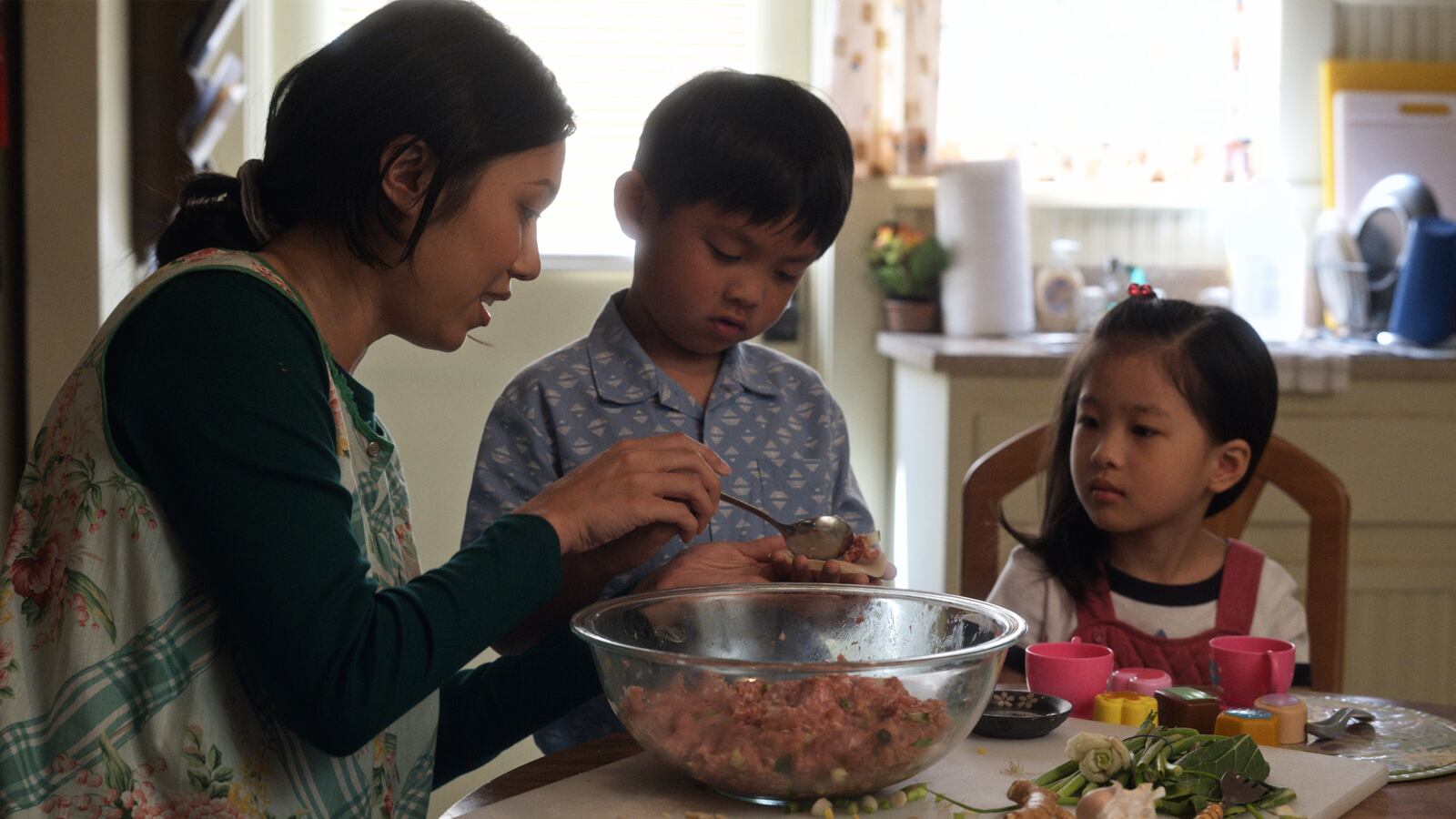 200116-Leon-LittleAmerica-immigration-series-Apple-tease_uuvhjf