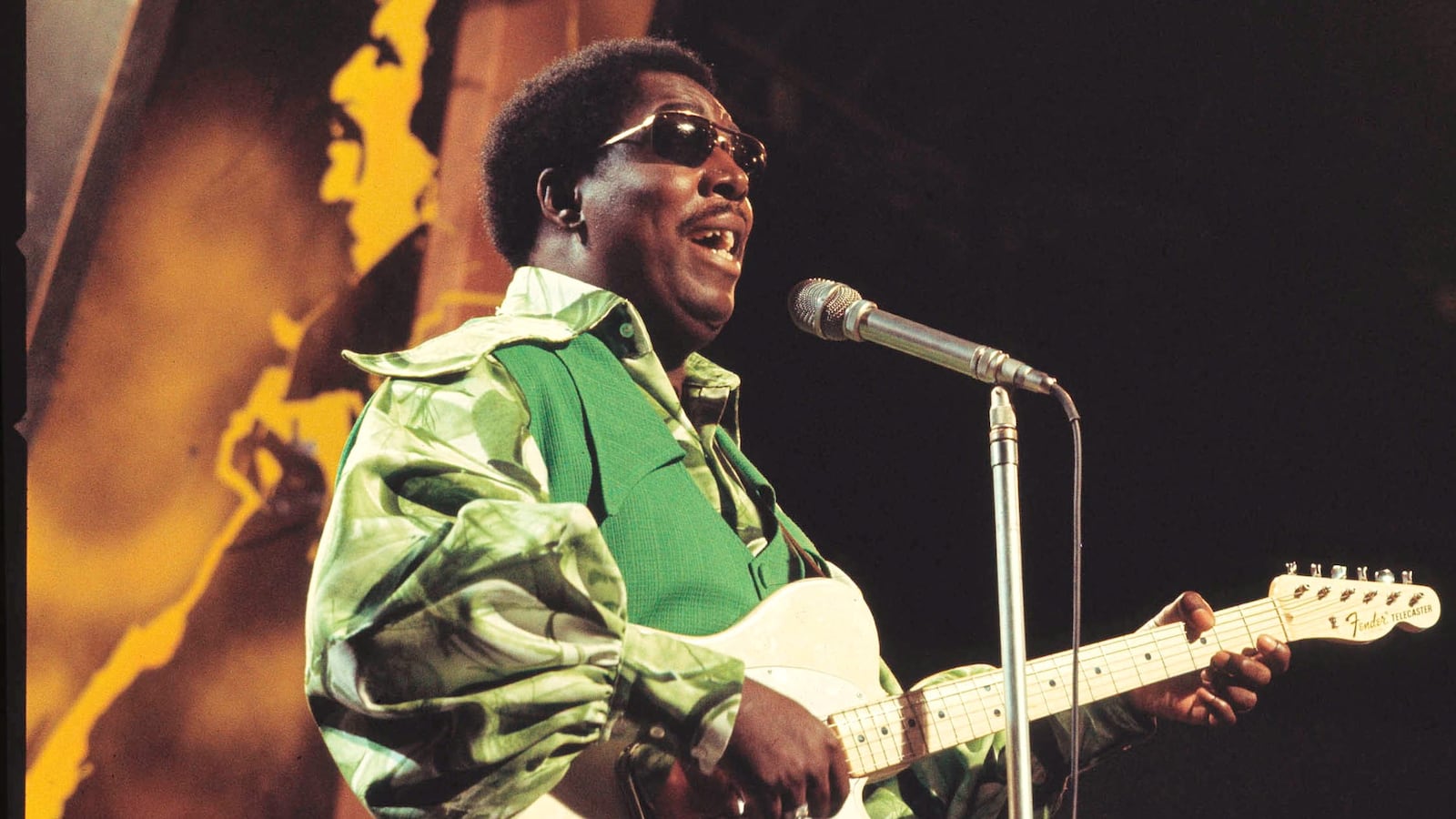 Clarence Carter performs on TV show, UK, circa 1972.