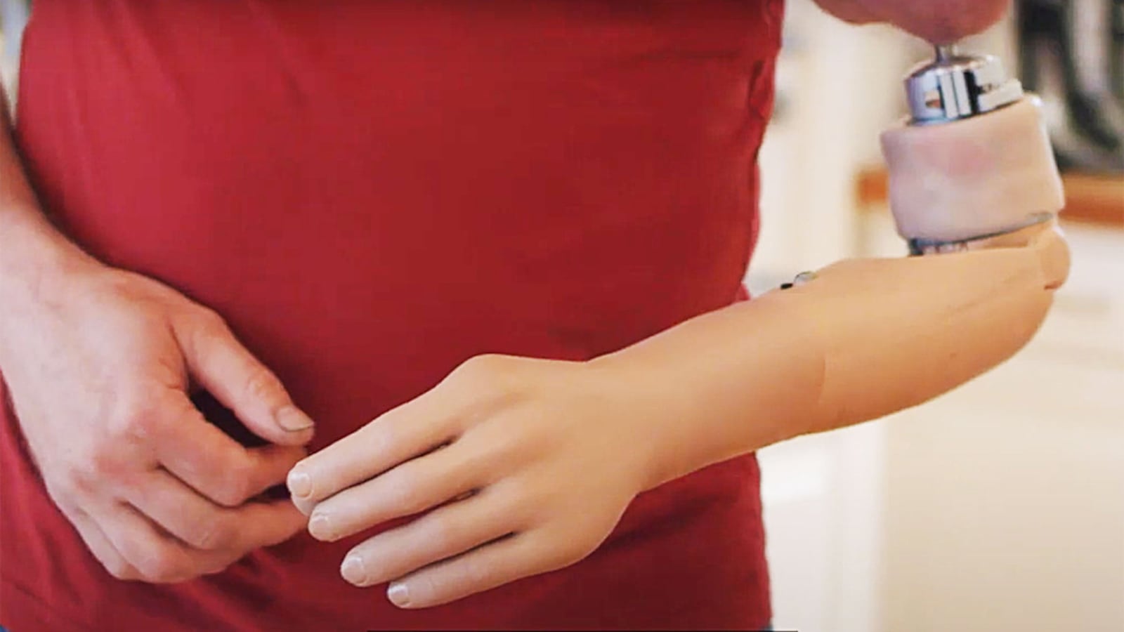 200503-axe-prothetic-arm-tease_wbxnre