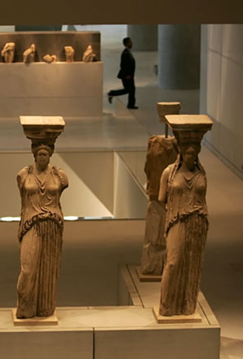 galleries/2009/06/25/greece-s-modern-wonder/acropolis-museum-3_j90ubb