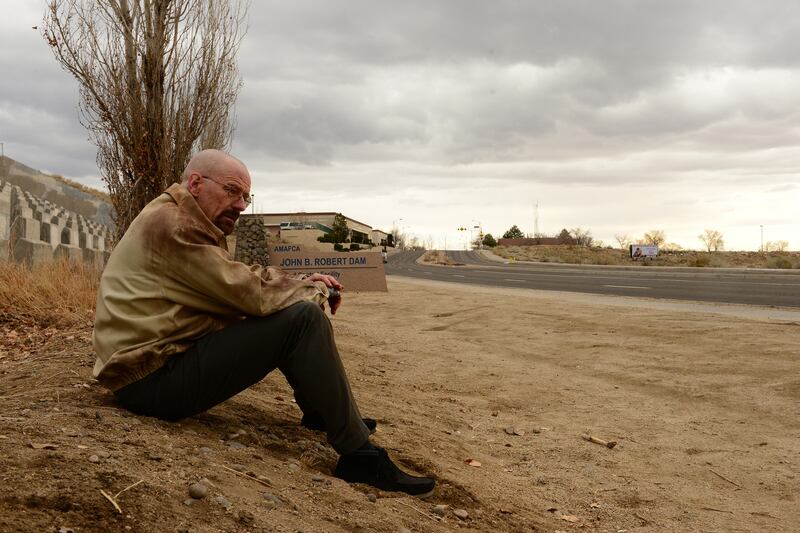 articles/2013/09/16/breaking-bad-s-latest-episode-ozymandias-is-its-most-action-packed-one-yet/130916-romana-bb-ozymandias-tease-embed_ljqffw