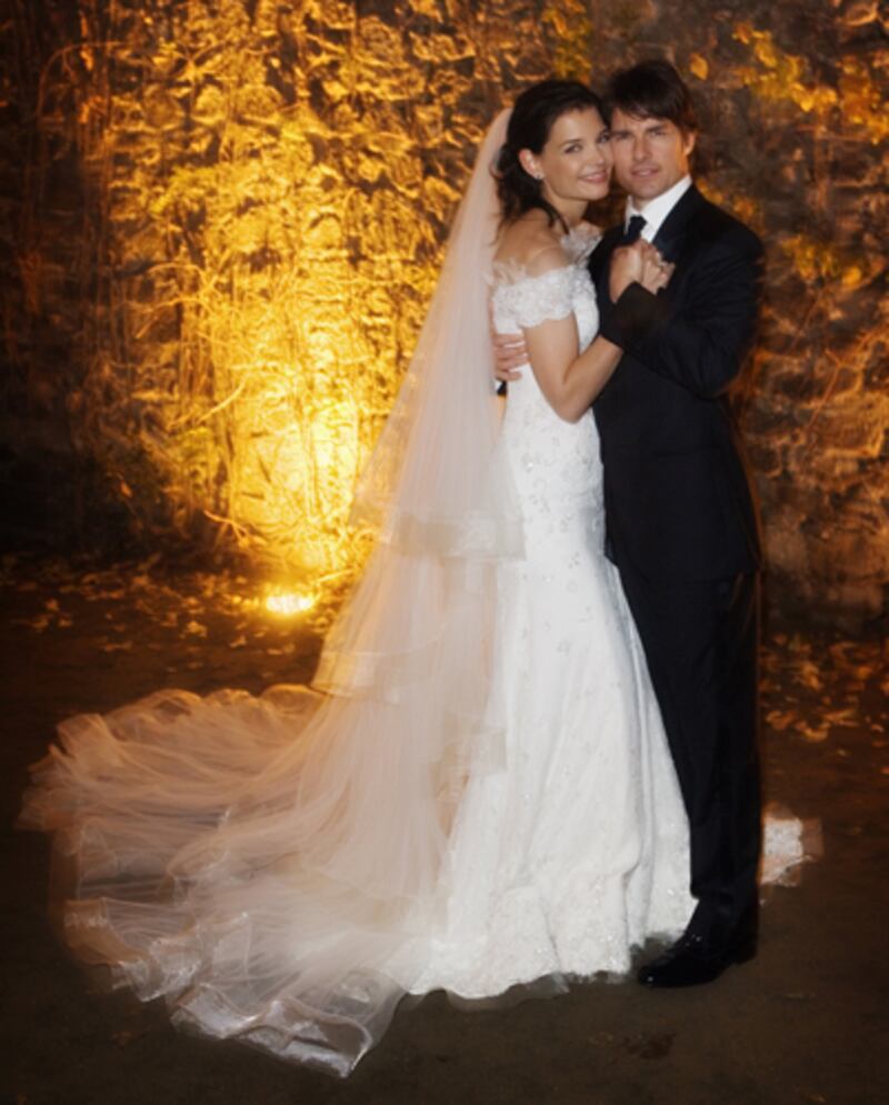 galleries/2012/07/03/tom-cruise-turns-50-amid-divorce-drama-with-katie-holmes-photos/wedding-katie-holmes-2006-tom-cruise-life-in-pictures_m6mcrx