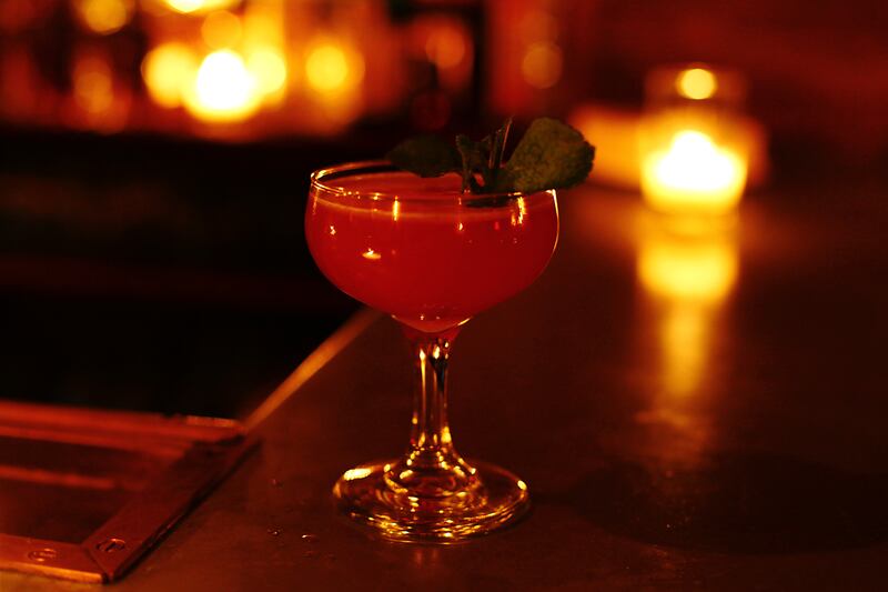 galleries/2013/09/29/the-best-bourbon-drinks-for-fall-photos/130927-burbon-month-08_inzqay