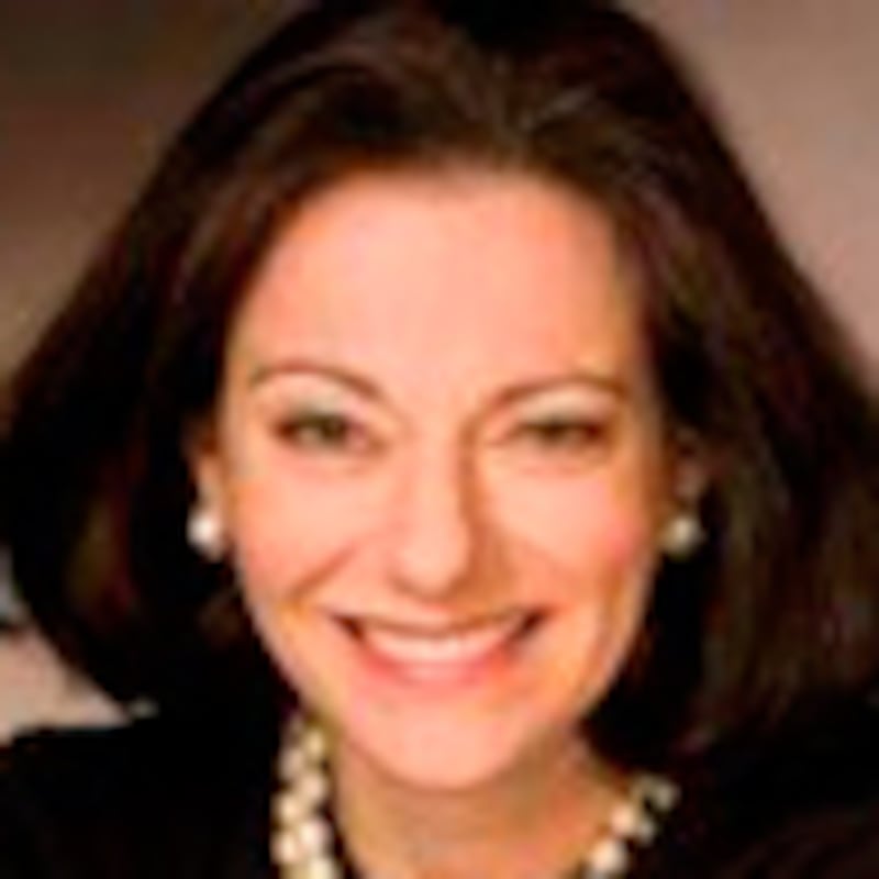 articles/2010/10/01/phillip-k-howards-manifesto-tea-partiers-centrists-and-lefties-react/author-photo---kt-mcfarland_emce1i