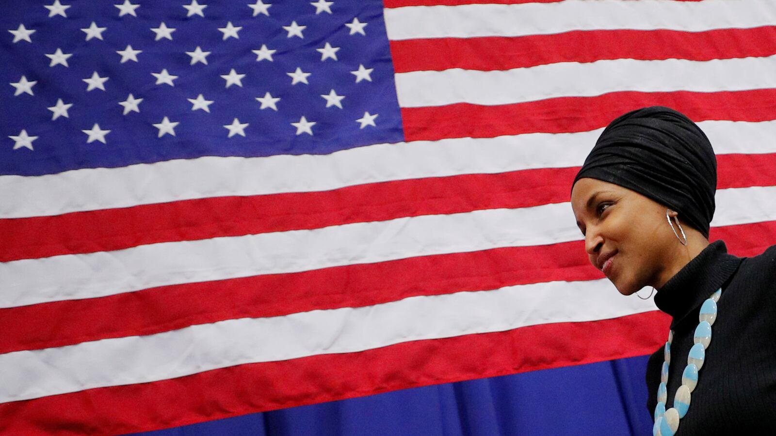 2019-12-13T000000Z_1114495865_RC2JUD95IJCG_RTRMADP_3_USA-ELECTION-SANDERS_yysdwr