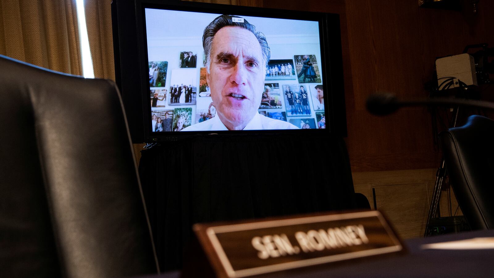 2020-06-25T000000Z_667973733_RC2GGH9MC0V9_RTRMADP_3_USA-IMMIGRATION-BORDER-SENATE_uxi38f