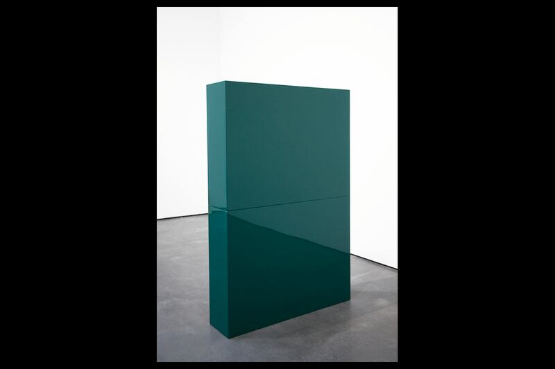 articles/2013/09/18/john-mccracken-at-david-zwirner-is-the-daily-pic-by-blake-gopnik/mccracken-daily-pic_dxkeyh