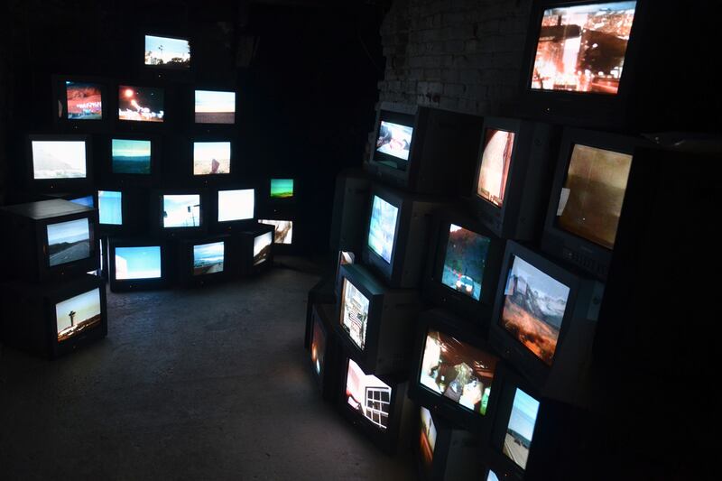 galleries/2011/08/11/james-franco-art-show-photos/james-franco04_dcn2tg