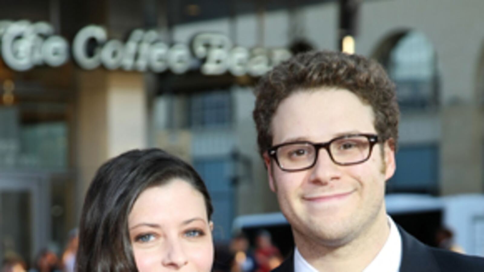 cheats/2010/11/09/seth-rogen-engaged-to-lauren-miller-1/nerds-with-game---seth-rogen_dcc9hi