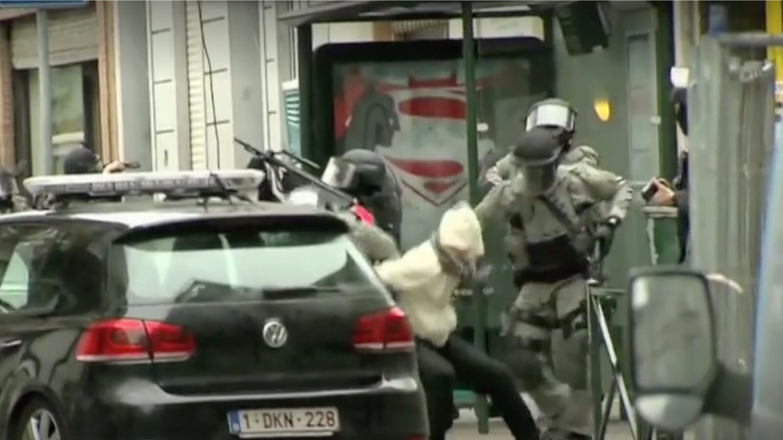 cheats/2016/03/25/police-knew-where-abdeslam-was-for-3-mos/160318-abdeslam-capture-cheat_mx82c9