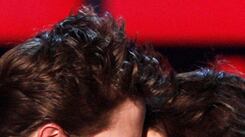 cheats/2009/11/02/robert-pattinson-lsquotrying-not-to-drownrsquo/pattinson-and-stewart_nvfxe4