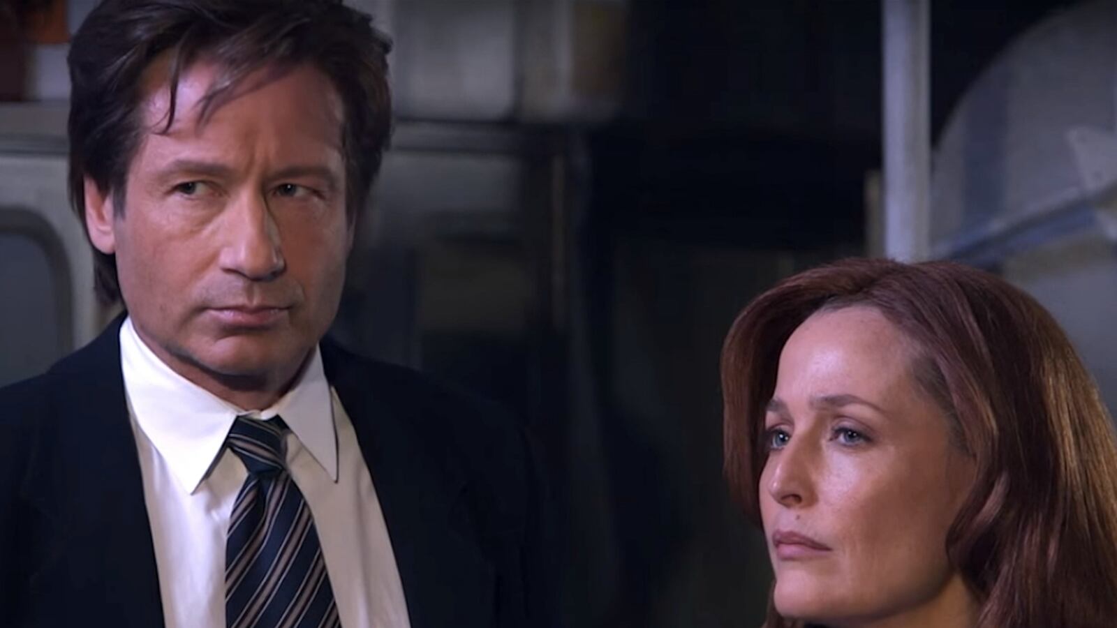 articles/2016/01/13/jimmy-kimmel-helps-the-x-files-mulder-and-scully-enter-the-21st-century/150114-wilstein-xfiles-tease_ucuswz