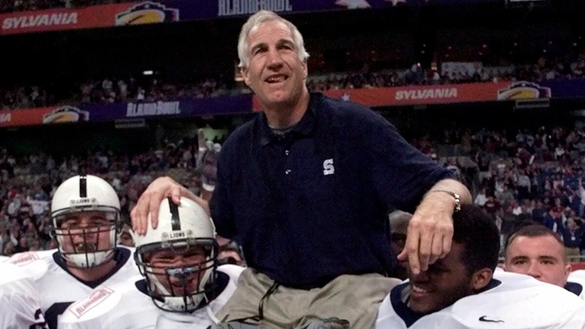 articles/2011/11/18/penn-state-saga-most-noteworthy-moments-jerry-sandusky-coverage/sandusky-coverage-fernandez_qlfhqz