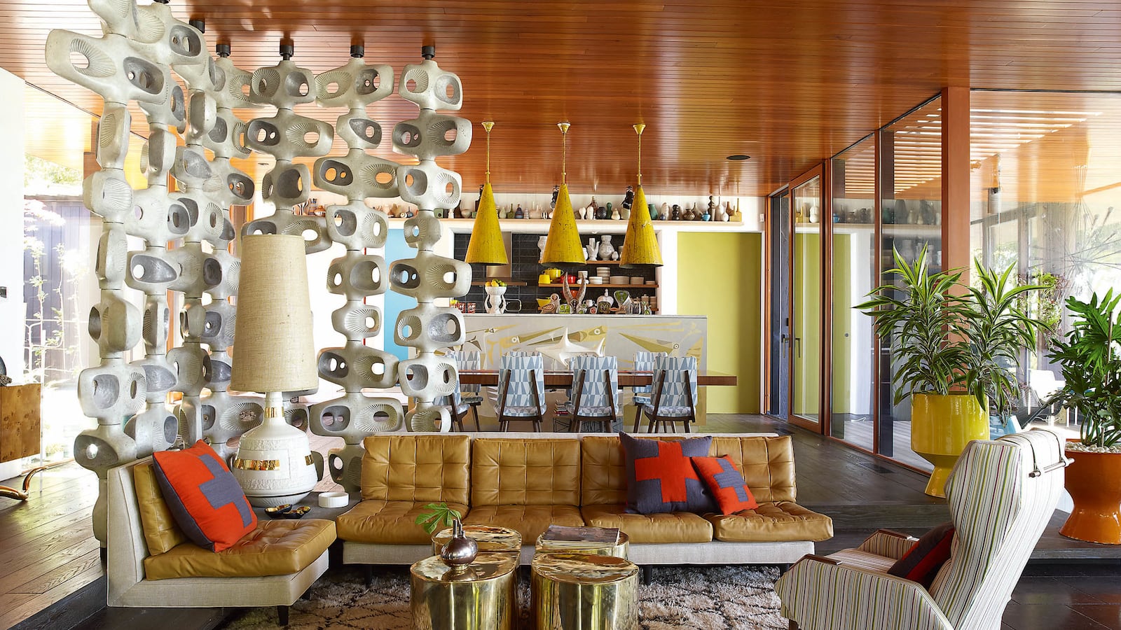 galleries/2013/08/23/omg-i-want-this-house-taschen-s-fabulous-homes-from-paris-to-sao-paulo-photos/omg-house-interiors-now-3-taschen-tease_u6xgq6