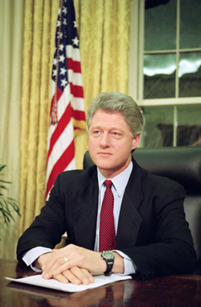 galleries/2010/03/17/sex-scandals/sex-scandals---bill-clinton---1994-paula-jones_mq3sul
