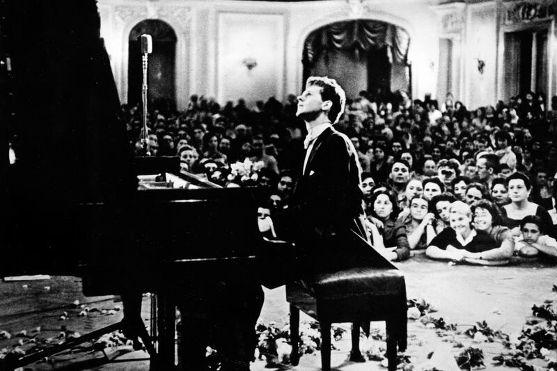 articles/2013/03/01/condoleezza-rice-celebrates-the-life-of-pianist-van-cliburn/130301-obit-cliburn-tease_zuzrje