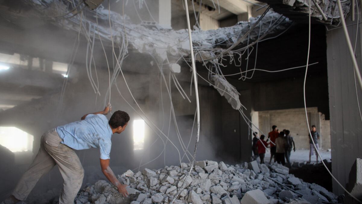 cheats/2011/08/19/gaza-fires-rockets-at-israel/israel-strikes-gaza-cheat_cm0my2