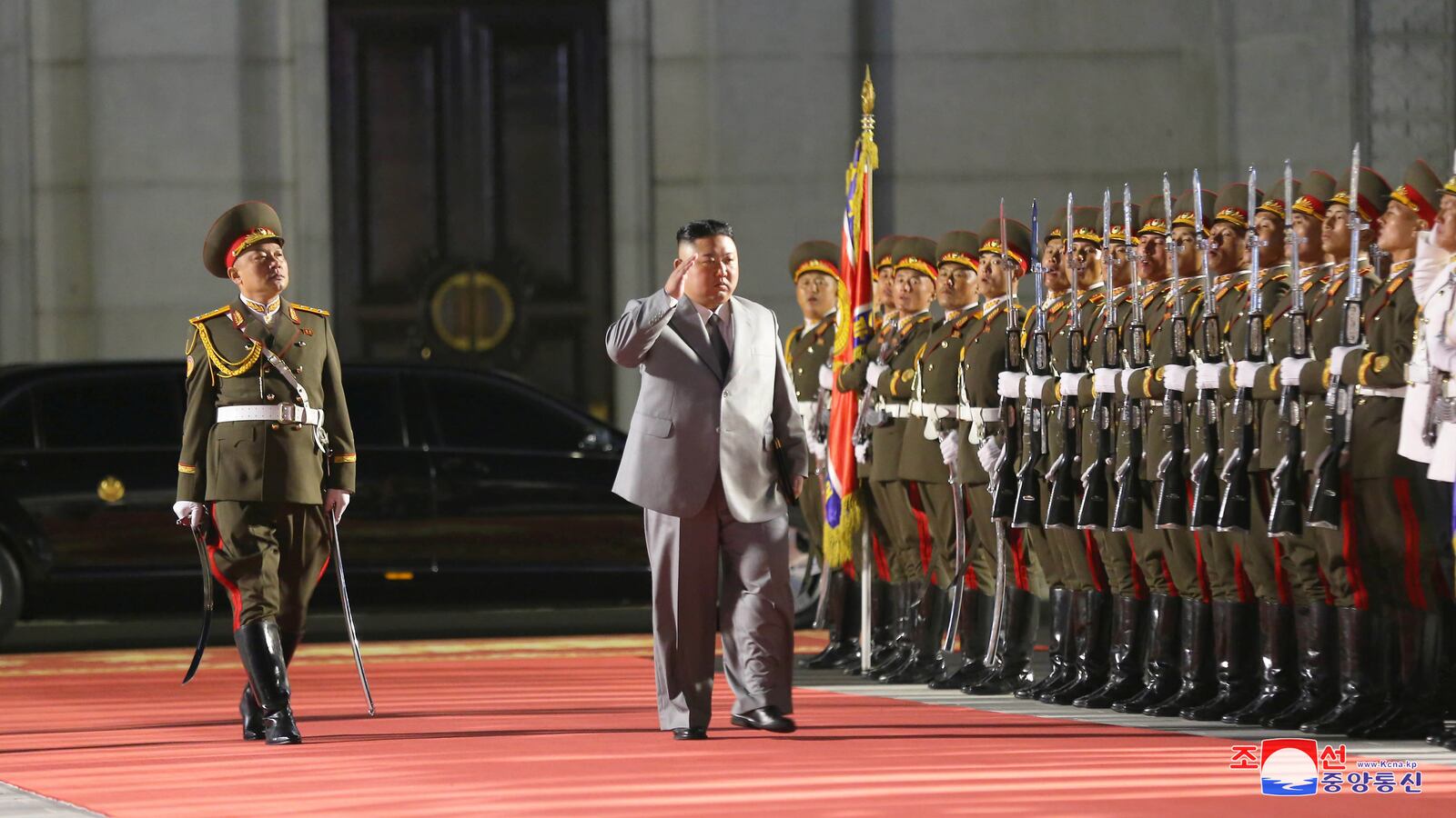 2020-10-10T141804Z_1982436665_RC2QFJ9H0COS_RTRMADP_3_NORTHKOREA-MISSILES_zklomk