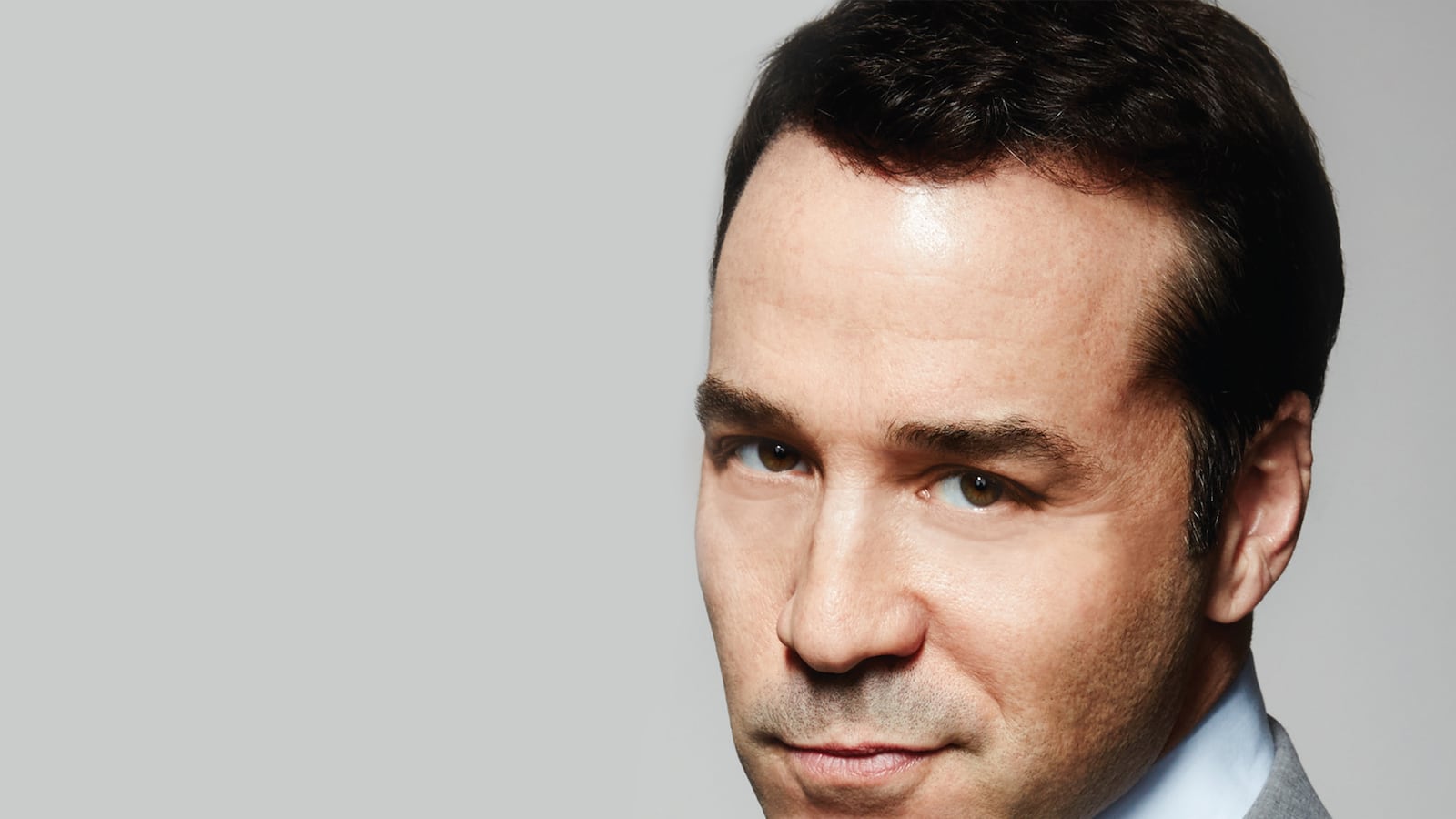 articles/2015/05/13/ari-gold-how-to-kick-ass-and-take-names/150512-gold-standard-tease_rly2dq