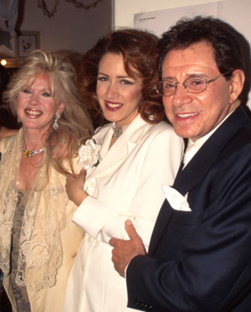 galleries/2009/01/08/miss-golden-globes/globes-joley-fisher_jrmtsj