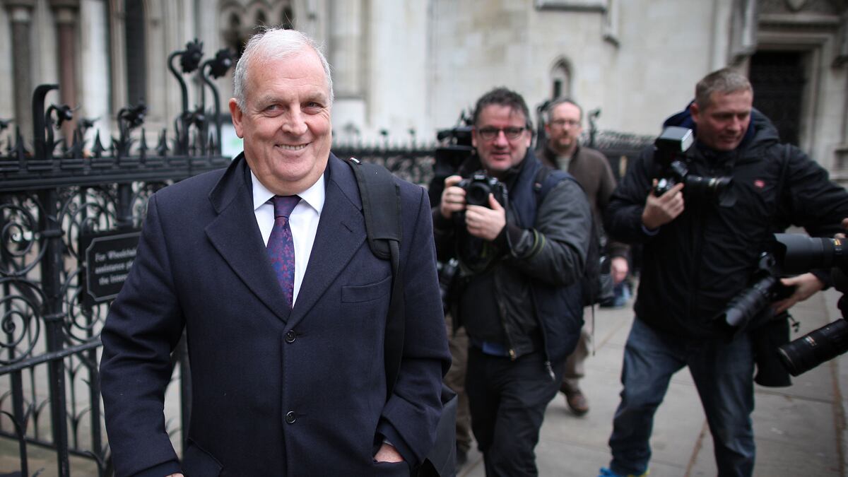 articles/2012/01/10/sun-editor-calls-ethics-inquiry-ludicrous/kelvin-mackenzie-phone-hacking-edwardes_aghvvw